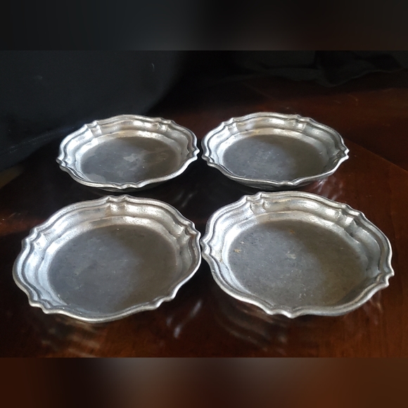 Vintage York Metalcrafters 4 piece coaster set - Picture 1 of 2